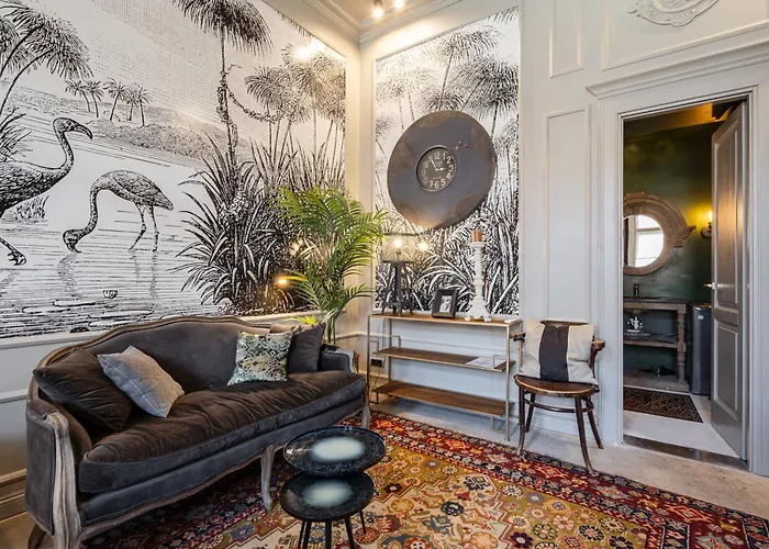 Jungle Design 2Bdr Apartment